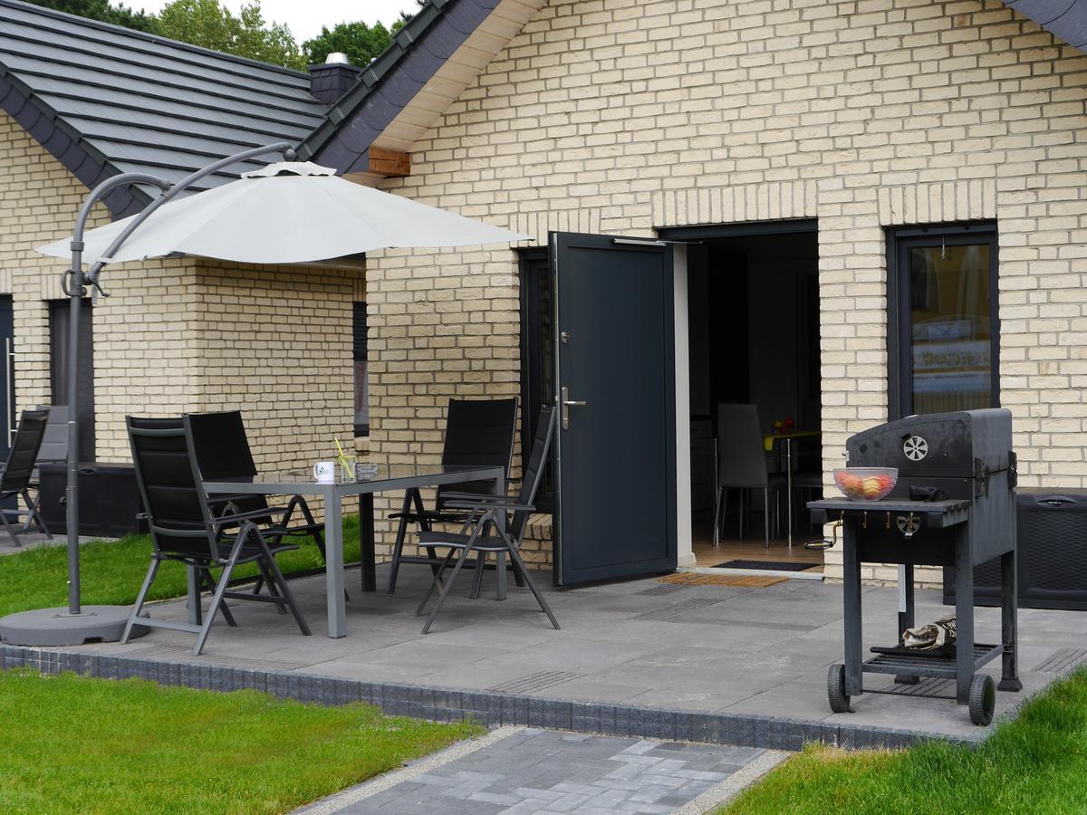 Baltic Holiday Houses Мєлно Екстер'єр фото